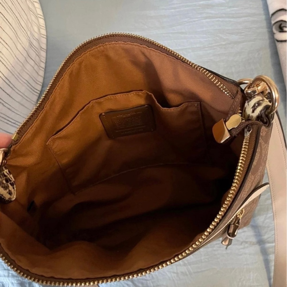 Coach crossbody